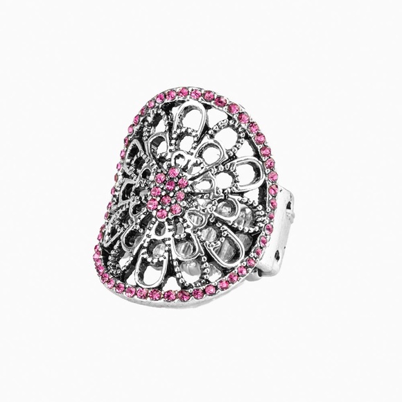 paparazzi Jewelry - NWT PAPARAZZI Ring paparazzi Jewelry - NWT PAPARAZZI Ring